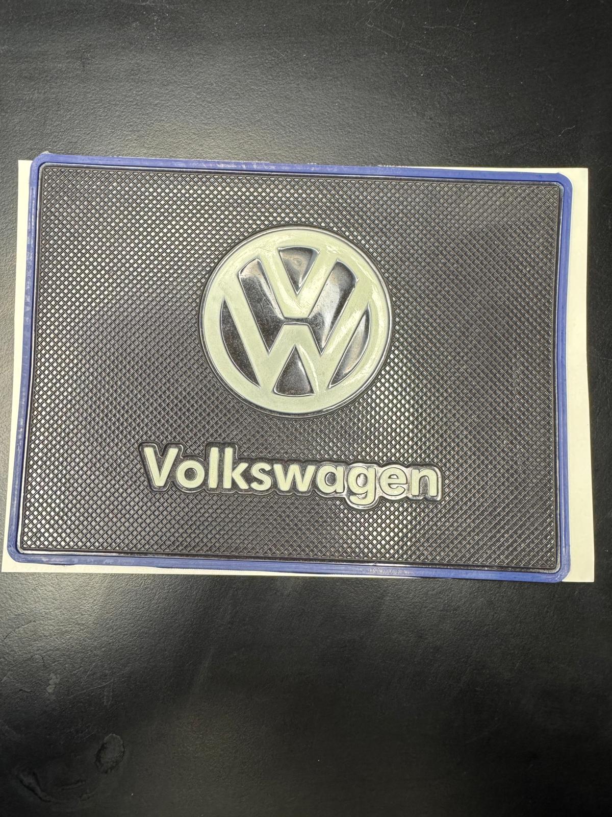 Araç Logolu Torpido Üstü Kaydırmaz Ped - Telefon ve Eşya Tutucu Mat 4