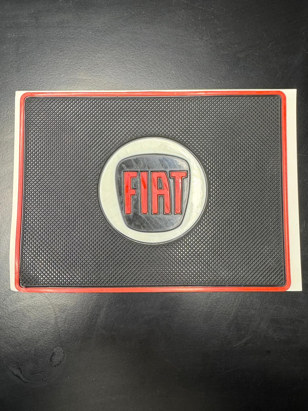 Araç Logolu Torpido Üstü Kaydırmaz Ped - Telefon ve Eşya Tutucu Mat 15