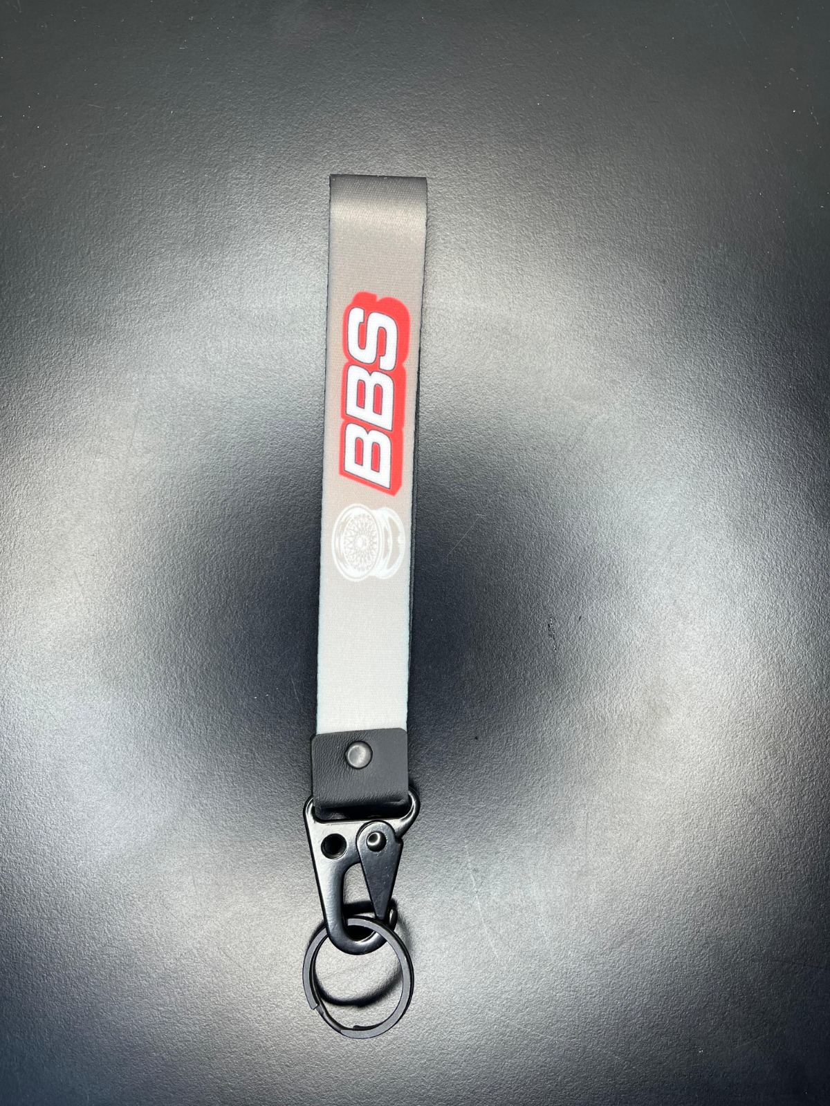 Ürün Adı: BBS Logo Tasarımlı Kordon Anahtarlık - Gri Degrade Premium Seri