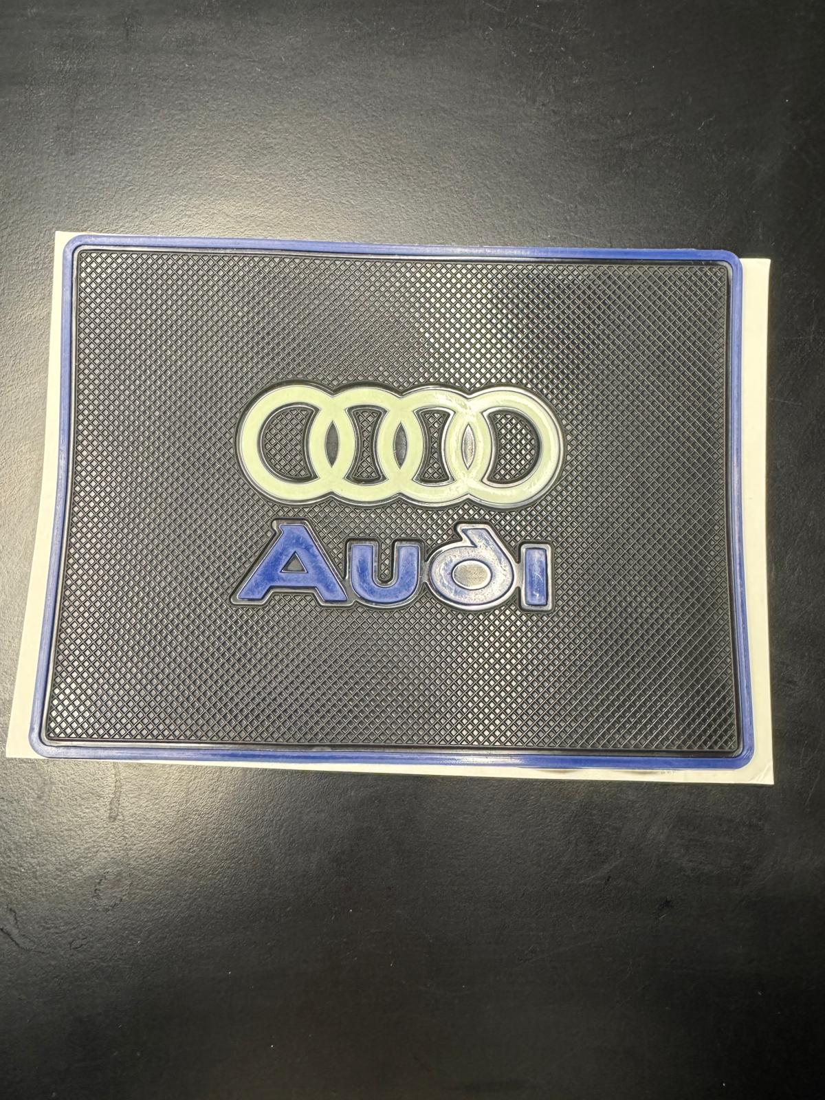 Araç Logolu Torpido Üstü Kaydırmaz Ped - Telefon ve Eşya Tutucu Mat 11